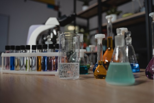 非吸濕性蓖麻油有機衍生物的添加量(圖1) 非吸濕性蓖麻油有機衍生物的添加量(圖1)